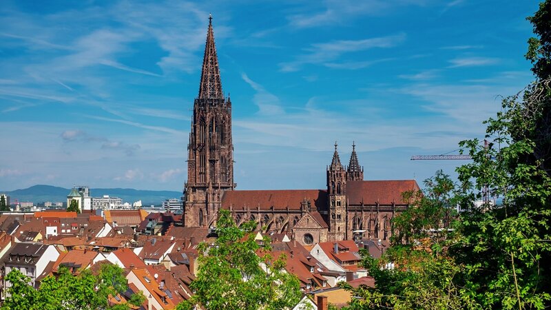 Entdecken Sie Freiburg: Ein Städtetrip mit dem Taschenfernglas
