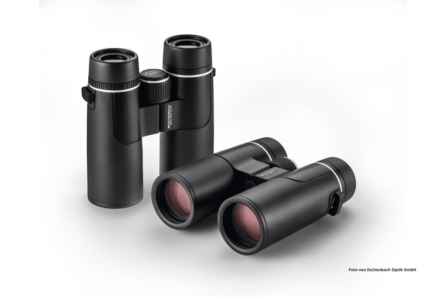 Zu sehen ist das farlux® APO 8x42 Fernglas von Eschenbach. 