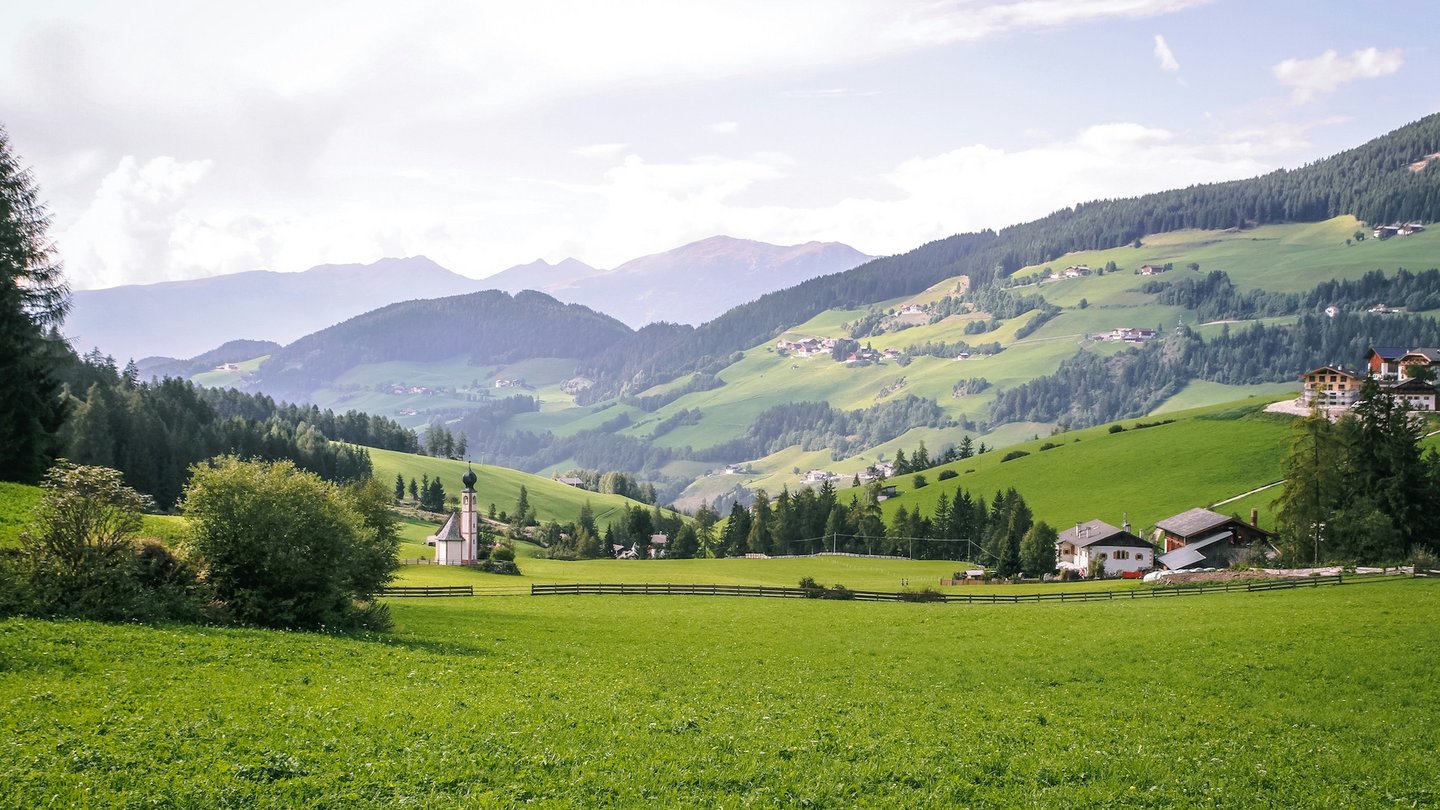Das Foto zeigt eine idyllische Landschaft in Österreich.