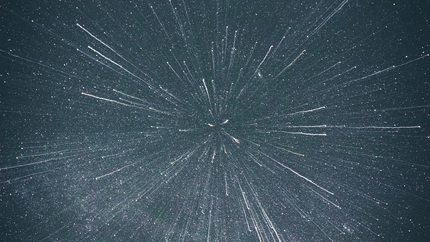Blick in das Zentrum eines Sternschnuppennebels.